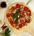 Pizza e sopa instantânea estão entre as vilãs da pressão arterial  Foto: Getty Images 