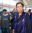 <p>Em janeiro, quando visitou o Centro Municipal de Desportos, onde estavam os corpos da trag&eacute;dia, Dilma se emocionou e chorou ao abra&ccedil;ar familiares das v&iacute;timas</p>  Foto: Vinicius Costa / Futura Press