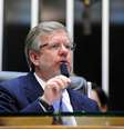 <p>Marco Maia afirmou que ausência de nomes de políticos no relatório se deve a falta de elementos colhidos pela CPMI</p>  Foto: Agência Câmara