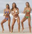 <p>Sabrina Sato gravou na praia com Bia e Branca Feres</p>  Foto: Marcos Pinto / Divulgação
