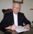 <p>Dom Geraldo Majella, 79 anos, vai participar do seu segundo Conclave: 'Eu espero um papa corajoso para realizar uma grande dança das cadeiras'</p>  Foto: Divulgação