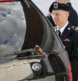 Bradley Manning é fotografado algemado após deixar tribunal em Fort Meade, Maryland, em junho de 2012  Foto: Reuters