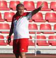 <p>Zico teve uma passagem como treinador do Iraque em 2012</p>  Foto: AFP