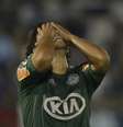 <p>Valdívia lamenta chance desperdiçada pelo Palmeiras</p>  Foto: AFP