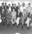 <p>Foto que reuniu governadores eleitos pelo voto direto em 1982, ainda sob regime ditatorial, e personalidades políticas que lideraram o movimento das Diretas Já</p>  Foto: Reprodução
