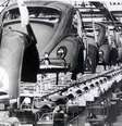 Linha de montagem do Fusca no Brasil na década de 1960  Foto: Divulgação