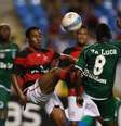<p>Elias destacou que paga impostos e por isso pode cobrar o governo</p>  Foto: Cleber Mendes / Agência Lance
