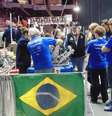 Alunos de uma escola do Rio Grande do Sul estão nos Estados Unidos participando de um dos mais importantes campeonatos de robótica do mundo. O FIRST Robotics Competition tem mais de 50 regionais disputadas em várias cidades ao redor dos EUA, Canadá e Israel e reúne equipes de diversas partes do mundo  Foto: Guilherme Peretti / Divulgação