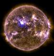 Na última quinta-feira, modelos experimentais de pesquisa da Nasa mostraram que as explosões começaram a emitir as partículas no espaço  Foto: Divulgação