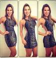 <p>Adriana ensinou a afinar cintura e braços nas fotos</p>  Foto: Instagram / Reprodução