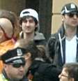 <p>Foto divulgada dos suspeitos do atentado a bomba na Maratona de Boston</p>  Foto: FBI / Reuters