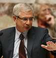  Claude Bartolone participa de sessão da Assembleia Nacional em 16 de abril  Foto: Reuters
