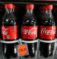 <p>Consumidor teria comprado garrafas contaminadas com rato em 2000, mas Justiça vê indícios de fraude</p>  Foto: Getty Images 