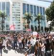 <p>Estudantes realizam protesto contra o aumento da tarifa das passagens do transporte coletivo, na Praça Cívica, em Goiânia</p><div> </div>  Foto: Zuhair Mohamad?O Popular / Futura Press