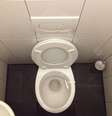 <p>Explosão aconteceu devido a uma forte pressão sofrida pelo encanamento do banheiro</p>  Foto: Creative Commons