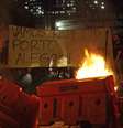 <p>De acordo com o Movimento Passe Livre, a PM reprimiu violentamente a manifestação, ferindo muitas pessoas</p>  Foto: Gabriela Biló / Futura Press