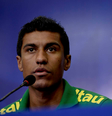 <p>Paulinho desperta interesse de grandes clubes europeus</p>  Foto: Ricardo Matsukawa / Terra