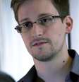 Eric Snowden em hotel de Hong Kong em imagem divulgada pelo jornal The Guardian  Foto: AP
