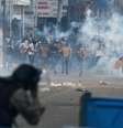 Confronto nas ruas de Salvador durante protesto nesta quinta-feira   Foto: AP