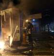 <p>Manifestantes e polícia entraram em confronto durante protesto no Rio de Janeiro na noite de quinta-feira</p>  Foto: EFE