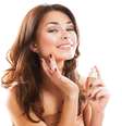 Após a limpeza, é recomendado utilizar um primer para fechar os poros   Foto: Shutterstock