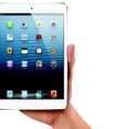 <p>iPad mini foi lançado em outubro de 2012 e tem tela de 7,9 polegadas</p>  Foto: Divulgação