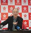 <p>Mesmo após idas e vindas do governo, o presidente nacional do PT, Rui Falcão, manteve nesta quinta-feira um discurso de apoio às propostas originais da presidente Dilma Rousseff </p>  Foto: Terra