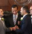 <p>O Estado americano da Calif&oacute;rnia teve, na sexta-feira, os primeiros casamentos entre pessoas do mesmo sexo desde 2008, ap&oacute;s a revoga&ccedil;&atilde;o da Proposi&ccedil;&atilde;o 8 - que impedia a uni&atilde;o homoafetiva - pela ordem de um tribunal federal de apela&ccedil;&otilde;es. Diversos casais oficializaram o matrim&ocirc;nio em S&atilde;o Franciso</p>  Foto: EFE