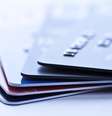 <p>Em novembro, a maior parte das dívidas (74,7%) acontece em função de gastos com cartões de crédito, segundo a CNC</p>  Foto: Shutterstock