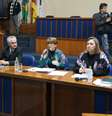 São 21 volumes, compostos por documentos, anexos, transcrições de depoimentos e o relatório propriamente dito, com 90 páginas. Todos os vereadores receberam uma cópia  Foto: Luiz Roese / Especial para Terra