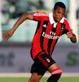 <p>Robinho citou outras negociações nas quais o Santos não obeteve êxito recentemente</p>  Foto: Getty Images 