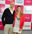 <p>Casal tirou fotos com fãs em feira de cosméticos</p>  Foto: Caio Duran e Thiago Duran  / AgNews