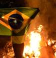<p> Manifestantes protestaram contra o governador do Rio de Janeiro nesta quarta</p>  Foto: Daniel Ramalho / Terra