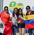 <p>Peregrinos se movimentam pela região central do Rio</p>  Foto: Daniel Ramalho / Terra