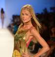 <p>Cia. Marítima mostrou brilho na passarela</p>  Foto: Getty Images 