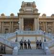 <p>Momentos antes do desembarque do papa Francisco para a realiza&ccedil;&atilde;o da Jornada Mundial da Juventude, o Pal&aacute;cio Guanabara, sede do governo fluminense, j&aacute; estava tomado pelas for&ccedil;as de seguran&ccedil;a do Estado</p>  Foto: André Naddeo / Terra