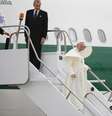 <p>Papa Francisco desembarca na Base A&eacute;rea do Gale&atilde;o, no Rio</p>  Foto: AP