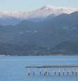 Morro do Cambirela, em Santa Catarina, ficou coberto de neve e pode ser visto da capital Florianópolis  Foto: Fabricio Escandiuzzi / Especial para Terra