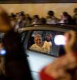 <p>Papa Francisco circulou pelas ruas do Rio de Janeiro com a janela do carro aberta</p>  Foto: Mauro Pimentel / Terra