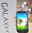 O Galaxy S4 é um dos principais smartphones da Samsung  Foto: AFP