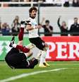 <p>Pato e Ceni já se envolveram em lances polêmicos em clássicos</p>  Foto: Fernando Borges / Terra
