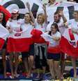 <p>Peregrinos poloneses comemoram a confirmação de Cracóvia como sede da JMJ de 2016</p>  Foto: Daniel Ramalho / Terra
