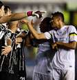 Santistas e corintianos trocaram farpas depois de desentendimento entre Gil e Neilton  Foto: Bruno Santos / Terra