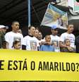 Família do ajudante de pedreiro Amarildo de Souza participa de protesto organizado por ONGs na Rocinha, em 2013  Foto: Tânia Rêgo / Agência Brasil