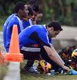 <p>Wallim de Vasconcellos, Eduardo Bandeira de Mello e Paulo Pelaipe compareceram ao treino; atividade de jogadores foi reprogramada</p>  Foto: Daniel Ramalho / Terra