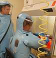 Pesquisa foi conduzida com total proteção em laboratório do exército americano em Maryland  Foto: USAMRIID / Divulgação