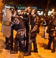 <p>Tropa de Choque monitora movimentação de manifestantes no Largo do Machado, no Rio</p>  Foto: Reynaldo Vasconcelos / Futura Press