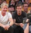 <p>Gordon Ramsay (esq.) e David Beckham (dir.) j&aacute; t&ecirc;m parceria no mundo da gastronomia</p>  Foto: Getty Images 