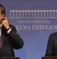 <p>Chanceler Figueiredo concedeu entrevista ao lado do ministro Cardozo</p>  Foto: Valter Campanato / Agência Brasil