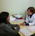 <p>Nesta terça-feira, a profissional começou a trabalhar na Unidade Básica de Saúde do bairro Nova Contagem, um dos mais carentes do município</p>  Foto: Ney Rubens / Especial para Terra